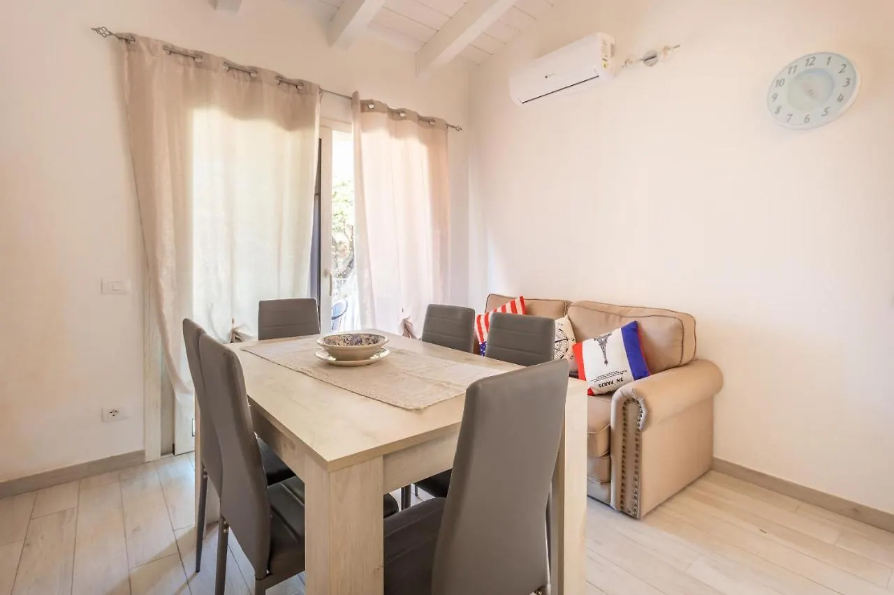 شقة Casa Macis Vista Mare ايزولا روسا