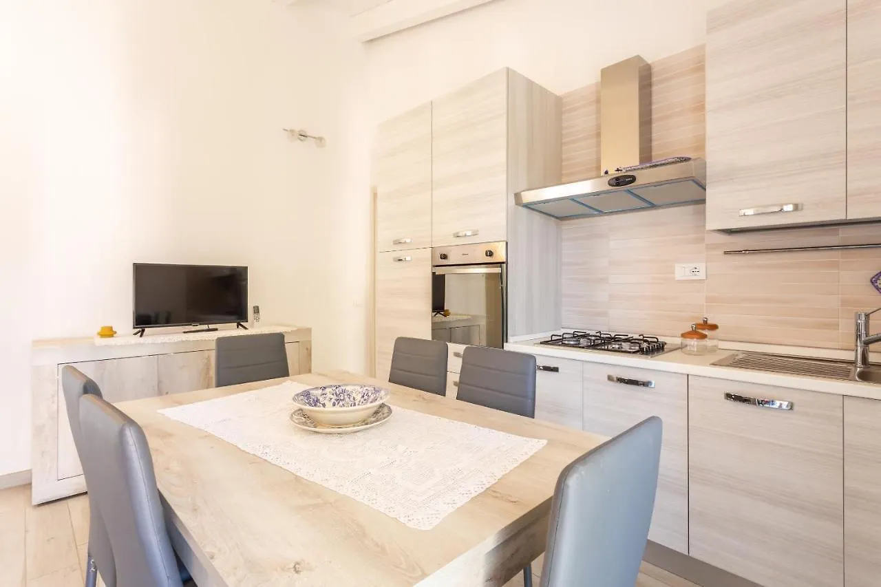 شقة Casa Macis Vista Mare ايزولا روسا إيطاليا